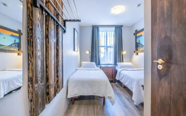 Viking Hotel 