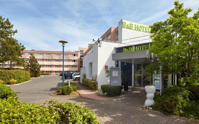 B&B HOTEL Cergy Port