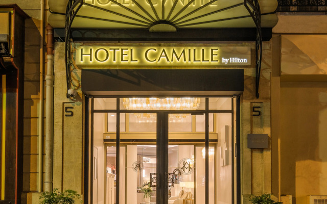 Hotel Camille Paris Gare de Lyon, Tapestry Collection by Hilton
