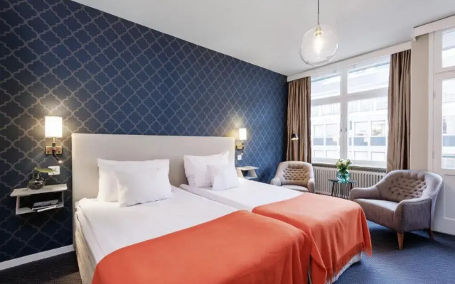 Home Hotel Wellington Hotel