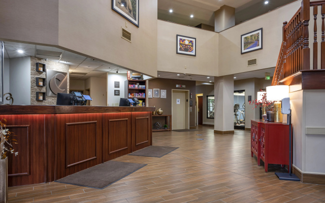 Comfort Suites State College near Penn State