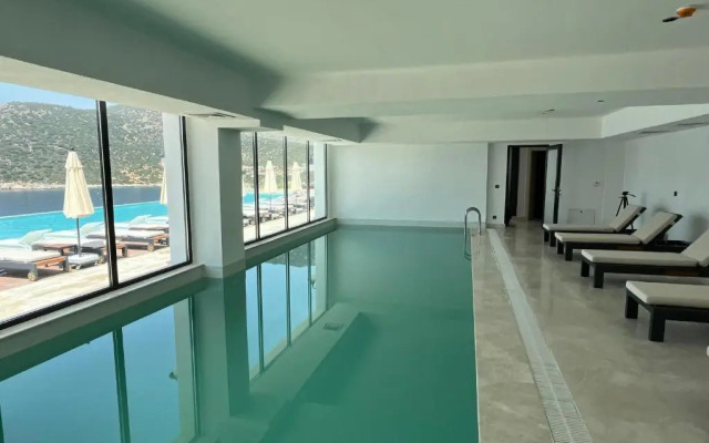 Lures Hotel