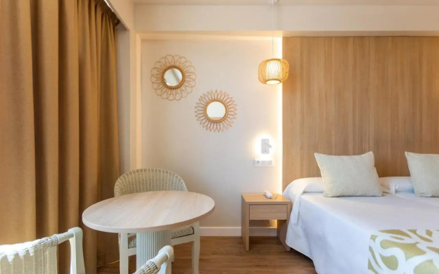 Ona Palmira Paradise Hotel