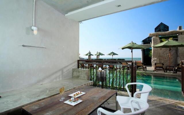 Pattaya Modus Beachfront Resort