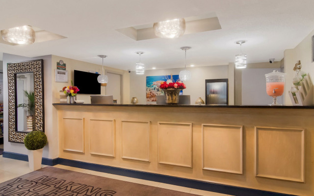 Ocean Sands Beach Boutique Inn - 1 Acre Private Beach