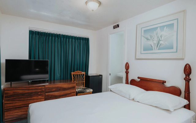 Royal Grove Waikiki