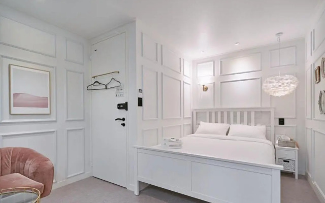 Bias K-GIRL GUESTHOUSE - Caters to Women