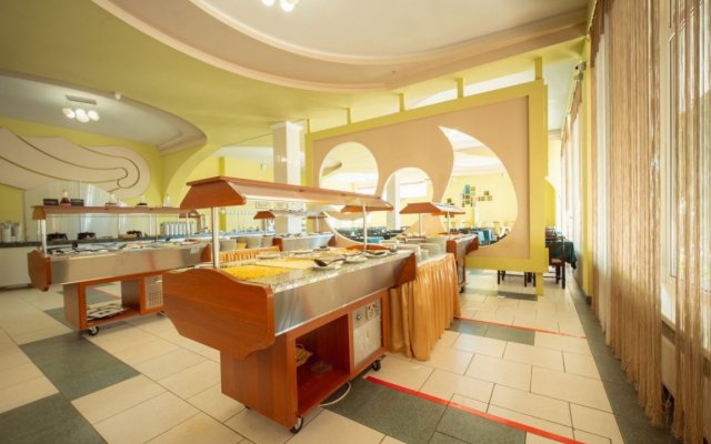 Kurortny Hotel Atelika Gorizont Sudak 2**