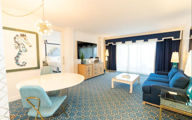 Eau Resort & Spa