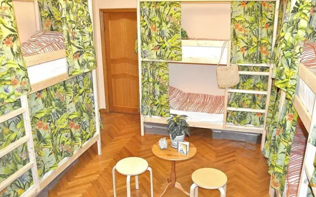 Барбарис Хостел