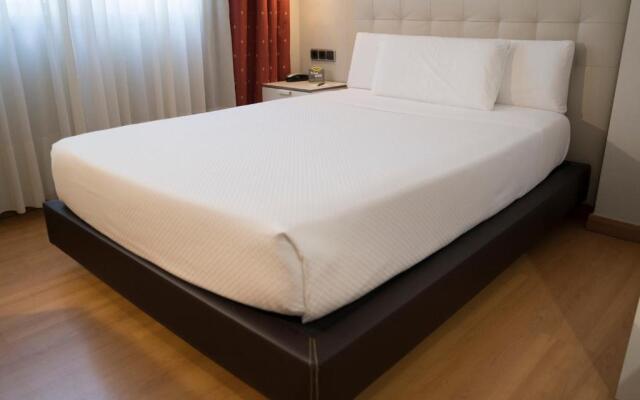 Hotel Sercotel Tres Luces