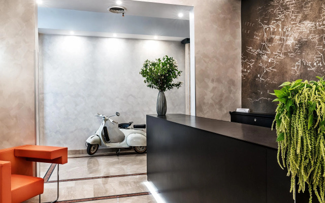 Отель Varese Roma