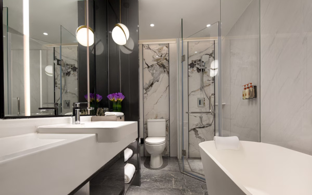 Crowne Plaza Shanghai Nanjing Road by IHG