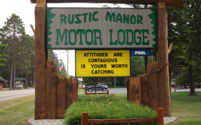 Rustic Manor Motor Lodge