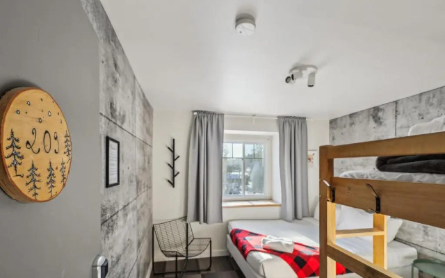 Хостел Manitonga