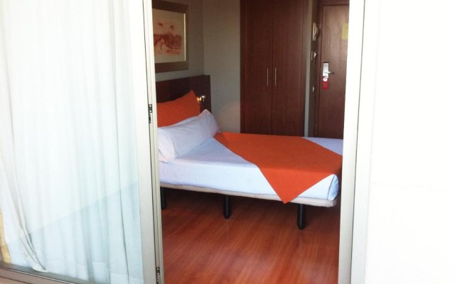 Отель Eurohotel Barcelona Gran Via Fira