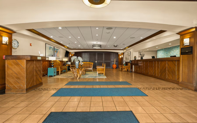 Airport Honolulu Hotel, Trademark Collection by Wyndham