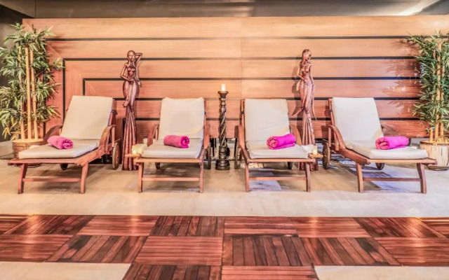 Royal Wings Hotel — All Inclusive