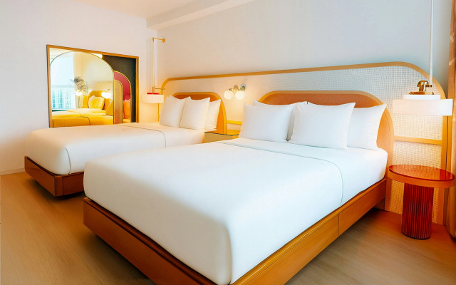 The Luce, St. Pete Beach, a Tribute Portfolio Hotel