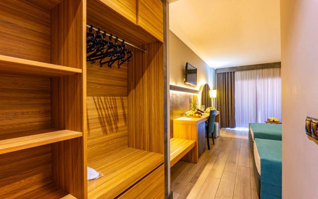 Курорт Timo Deluxe Resort Hotel