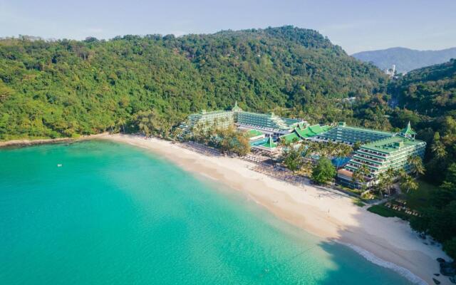 Le Meridien Phuket Beach Resort
