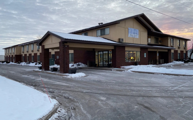 AmeriVu Inn & Suites