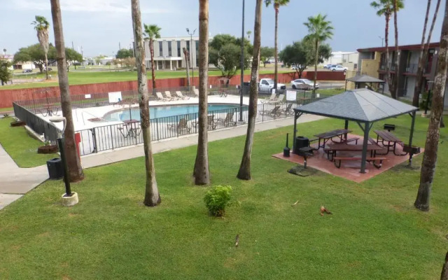 Red Roof Inn Corpus Christi North - Near Downtown