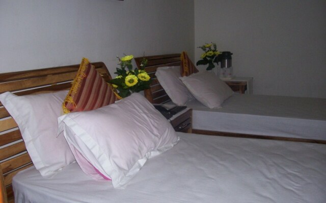 Hotel Laavish