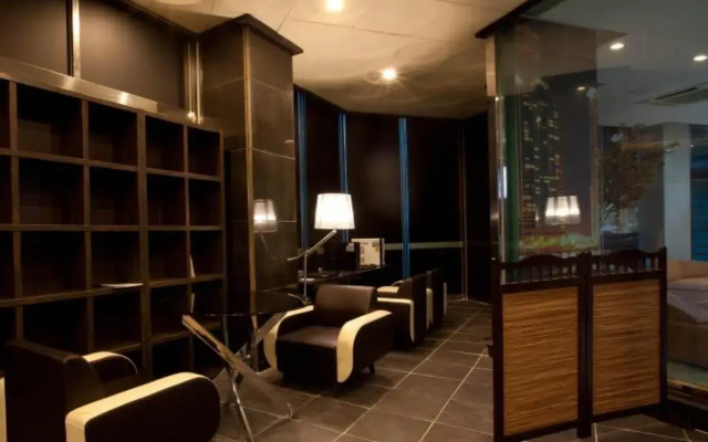 Winners Tourist Hotel