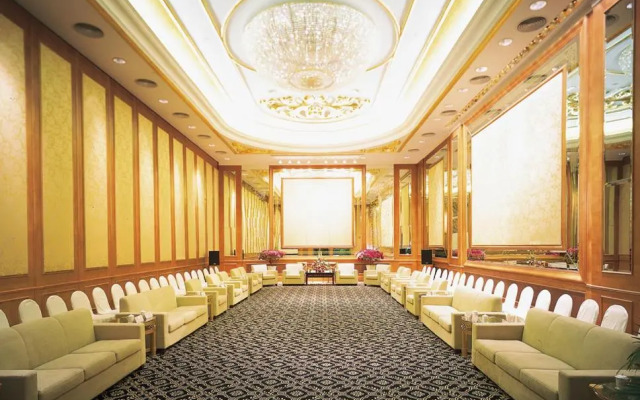 Furama Hotel Dalian