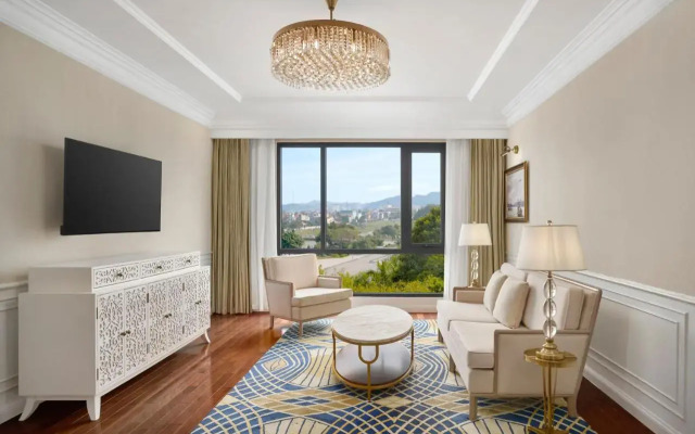 Four Points by Sheraton Lang Son