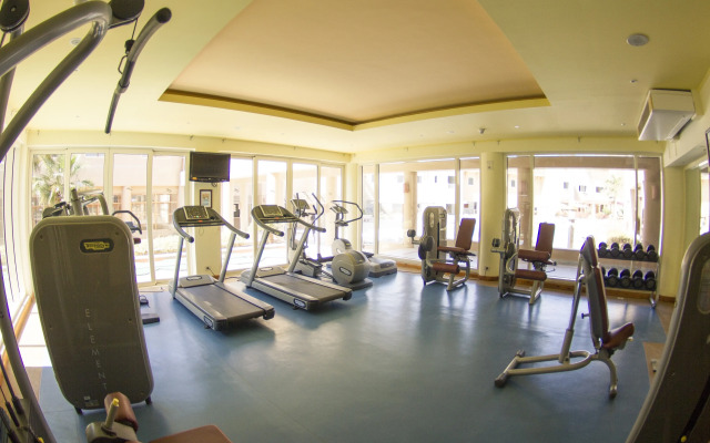 The Breakers Diving & Surfing Lodge