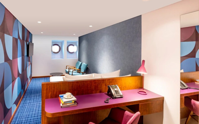 Queen Elizabeth 2 Hotel by Accor