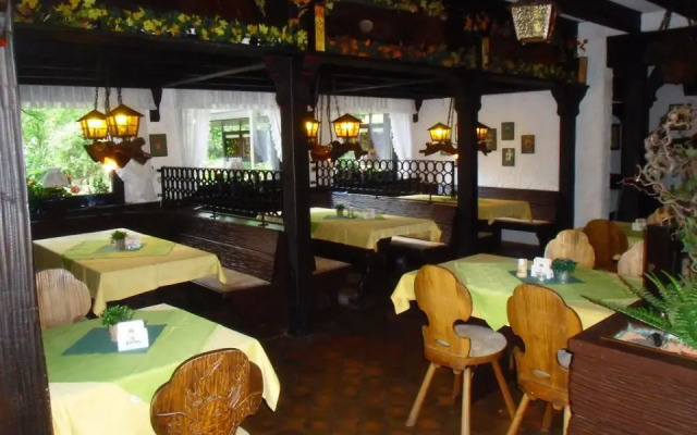 Landgasthaus Und Pension Riedhof