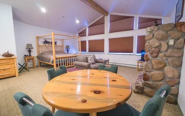 King Eider Inn