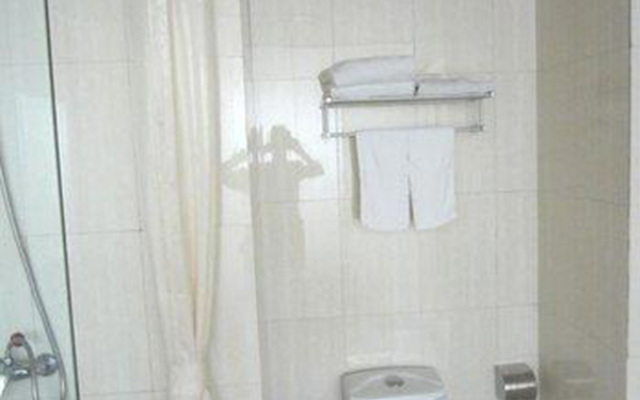 GreenTree Inn Haiyang Sweaters Town Hotel