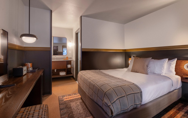 The Ozarker Lodge