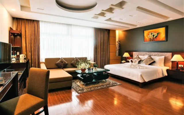 Kin Hotel Thi Sach