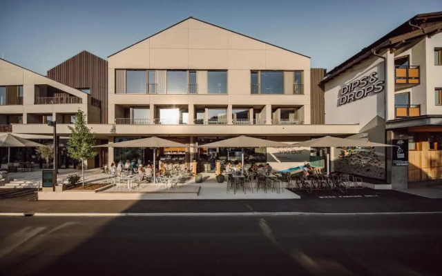 Dips&Drops – SUPERIOR HOTEL · SPORTS · SPA · RESTAURANTS