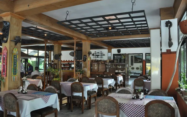 Hotel Meera