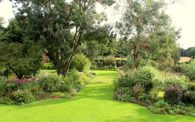 Orchards Retreat