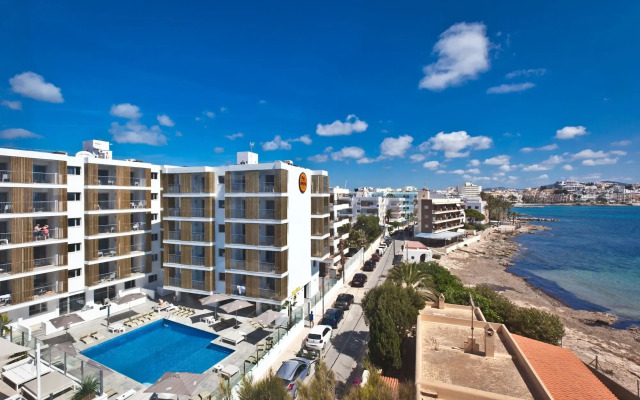 Ryans Ibiza Apartments - Adults Only