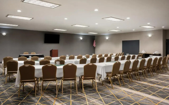 Holiday Inn Ontario by IHG