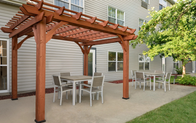 Country Inn & Suites by Radisson, Pella, IA