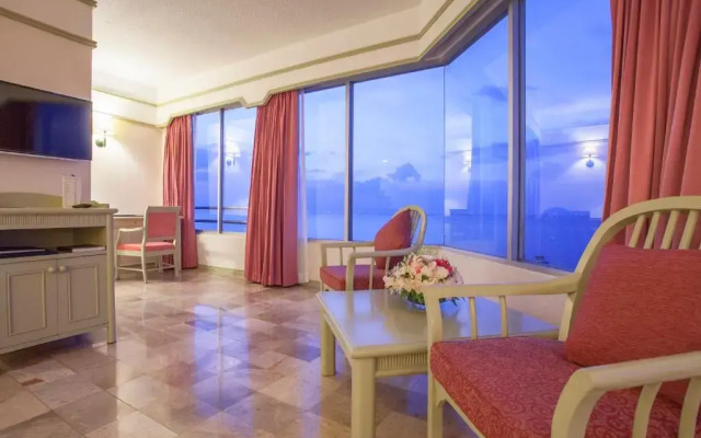 Cholchan Pattaya Beach Resort