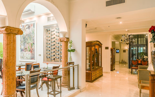 Melia Recoleta Plaza