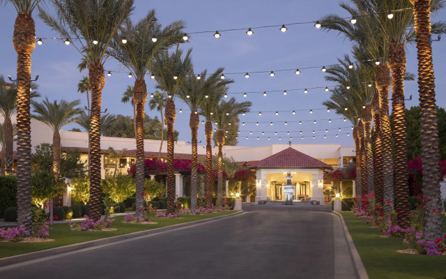 The Scottsdale Resort and Spa, Curio Collection by Hilton