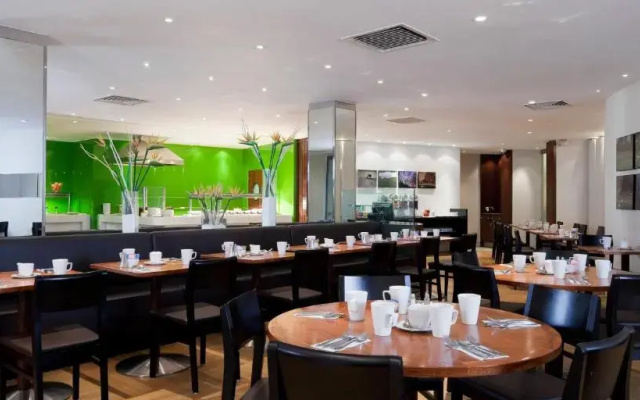 Holiday Inn London-Bloomsbury  by IHG