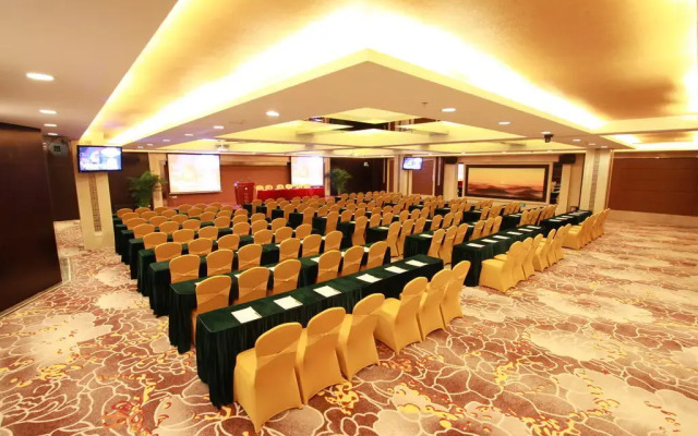 Fortune Hotel