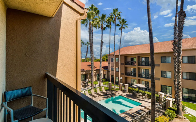 Sonesta Select Huntington Beach Fountain Valley